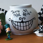 A hand painted Alice in Wonderland Teapot. Tutorial at Jellyfishprints.com.au